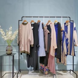 一件長裙可以改變一個女孩的命運(yùn) 19秋新款品牌折扣女裝五愛服飾批發(fā)